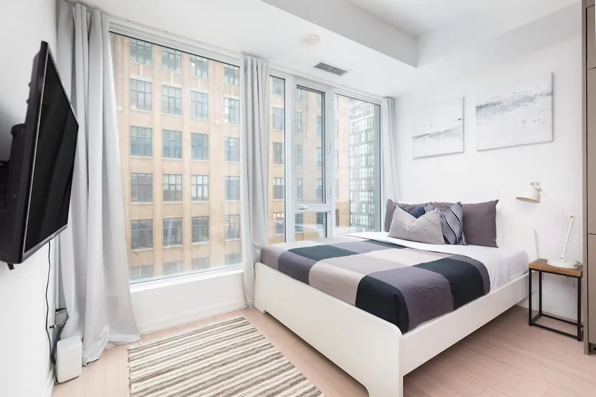 Central Studio Condo Perfect City Escape Toronto